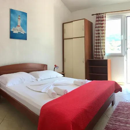 Prapatna 5704c Jelsa (Hvar)